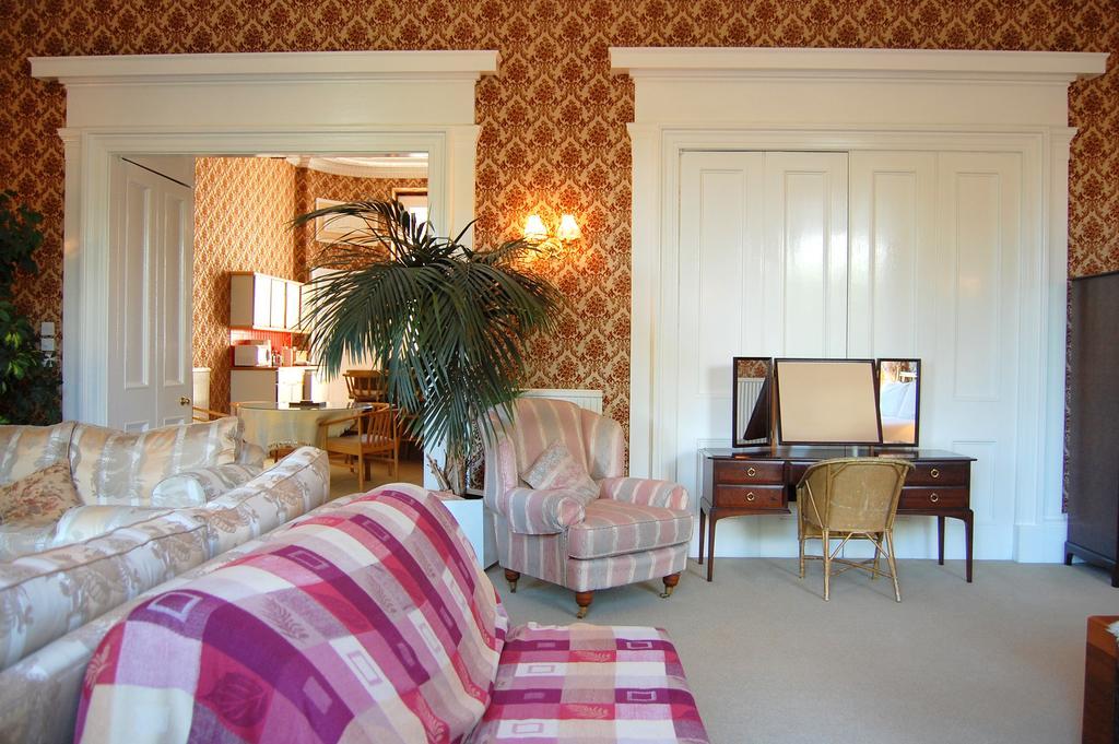 Regent Terrace, Central And Charming, Quiet — Photos 1